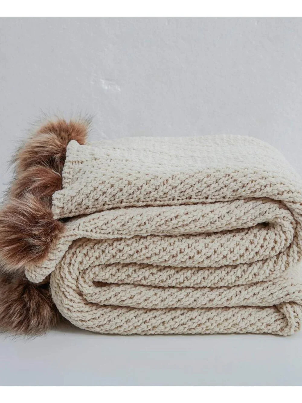 Fur Pom Pom Knit Throw Blanket Super Soft Warm Cozy Cable Knitted Blanket for_2